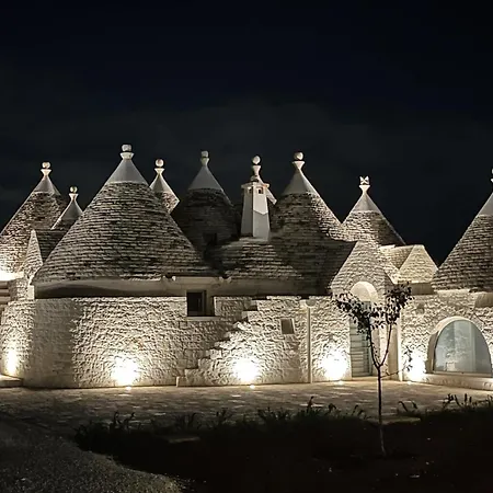 Trulli Petralma * צ'יסטרנינו