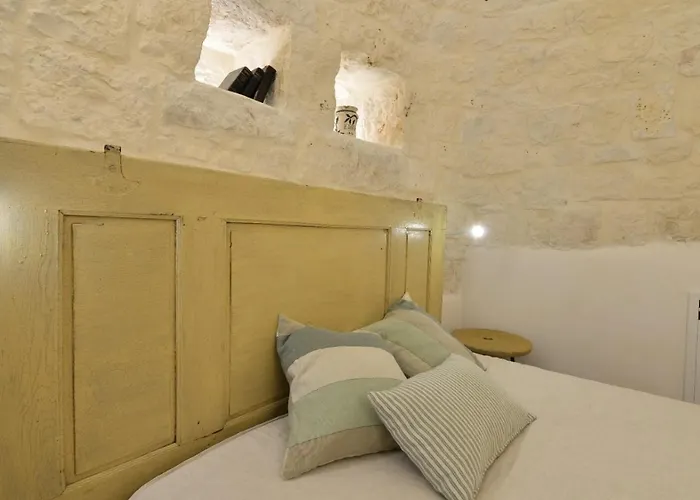 Trulli Petralma * チステルニーノ
